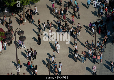 Paris, France, vue d'ensemble des foules dans les rues animées, promenades aériennes, rues de Paris Banque D'Images