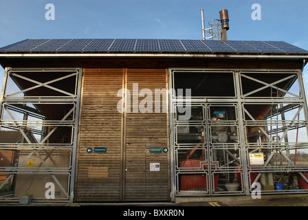 Bed Zed UK Surrey de développement. La galerie Beddington Zero Energy Development est le plus grand de carbone neutre l'éco-communauté. Banque D'Images