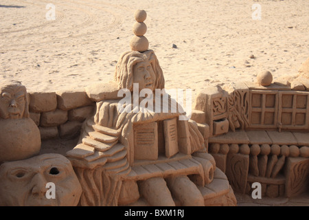 Sculpture de sable sur la plage de fuerteventura canaries Banque D'Images