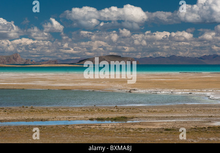 La rive nord du Lac Namtso, Tibet, Chine Banque D'Images