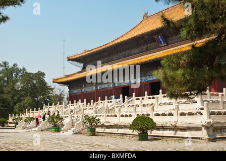 L'Asie, Chine, Beijing, Beijing. Mausolée Changling Tombeaux Ming Ling'en Hall (hall de la faveur éminente). Banque D'Images