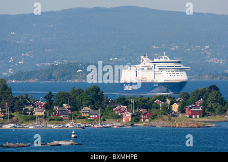 M/V fantaisie couleur arrive à Oslo, Norvège. Banque D'Images