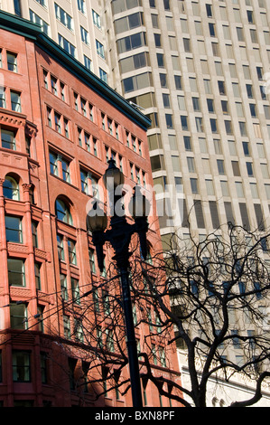 Les immeubles de bureaux sur Market street à San Francisco CA USA Banque D'Images