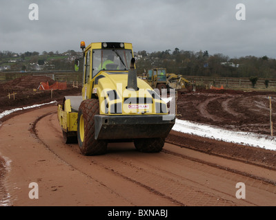 Roller working on construction site in UK Banque D'Images