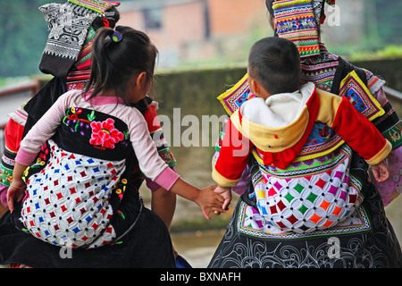 Yi minorité ethnique de la tribu des collines chinoises à Yuanyang, province du Yunnan, Chine Banque D'Images