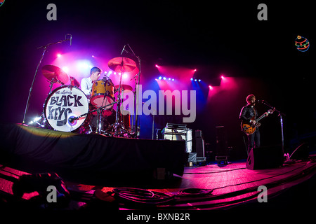 American Blues et Rock Band The Black Keys composé du chanteur et guitariste Dan Auerbach et le batteur Patrick Carney, producteur Banque D'Images