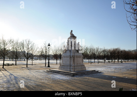 Paris France Tuillerie jardin en hiver Banque D'Images