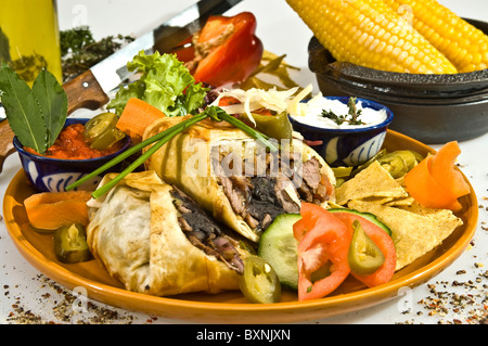 Les tacos w viande de porc, les champignons et les jalapenos Banque D'Images