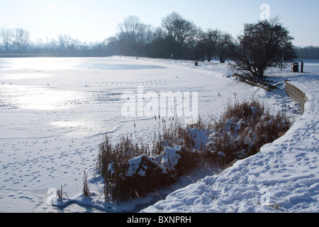 Frozen Tring Réservoirs - Buckinghamshire Banque D'Images