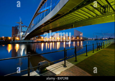 La Passerelle Manchester Salford Quays Banque D'Images