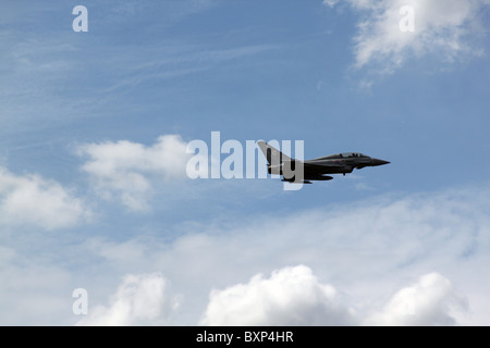 L'Eurofighter Typhoon jet de combat en vol Banque D'Images