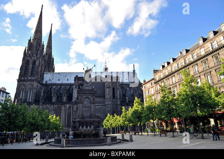 Clermont-Ferrand (63) : "La Place de la Victoire' square Banque D'Images