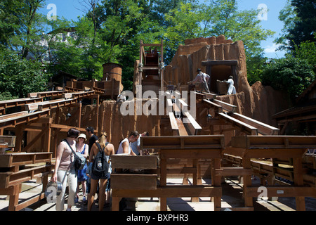 Le parc à thème Gardaland, Peschiera del Garda, Vénétie, Italie Banque D'Images