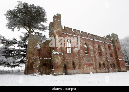 Acton burnell château dans le Shropshire, vu ici à près de moins 10 degrés sur une journée l'hiver en décembre 2010. Banque D'Images