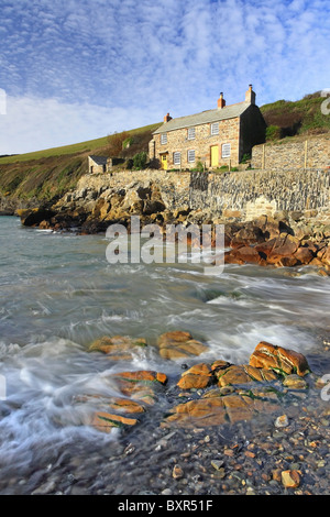 Quay Cottages à Port Quin sur la côte nord de l'Caornwall Banque D'Images