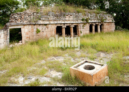 Le palais, PUCC ruines mayas de LABNA, YUCATAN, MEXIQUE Banque D'Images