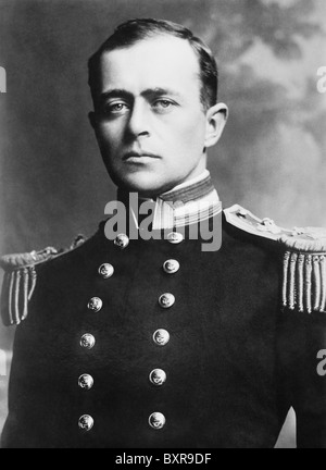 Vintage photo portrait d'officier de la Marine royale britannique et explorateur polaire Le Capitaine Robert Falcon Scott (1868 - 1912). Banque D'Images