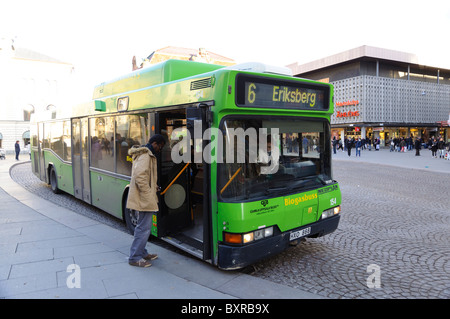 Biocarburant : biogaz respectueux de l'environnement powered by green bus ('biogasbuss', 'eco bus'), de la Suède, Scandinavie Banque D'Images