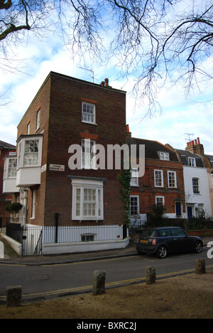 Vue générale de la place de l'étang dans la région de Highgate Village au nord de Londres, Royaume-Uni Banque D'Images