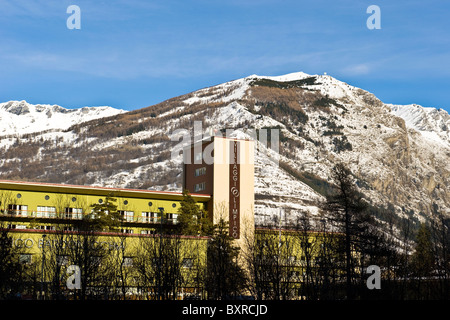 Village olympique, Bardonecchia, province de Turin, Piémont, Italie Banque D'Images