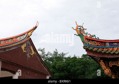 La porte principale de la Tian Hou Palace au Village Culturel A-Ma sur l'île de Coloane, Macao Banque D'Images