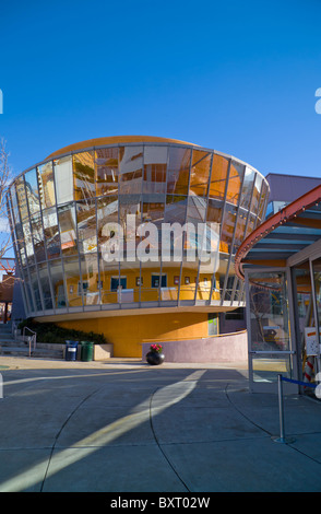 Photo verticale de Zeum San Francisco's Children's Museum Banque D'Images