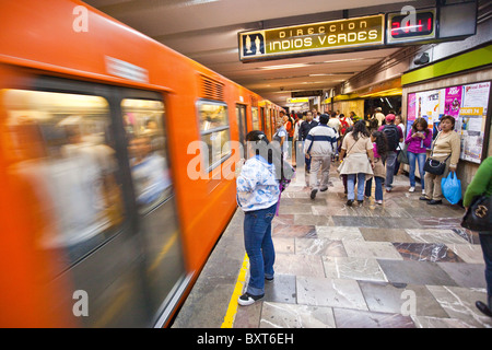 Métro, Sistema de Transporte Colectivo, Mexico, Mexique Banque D'Images