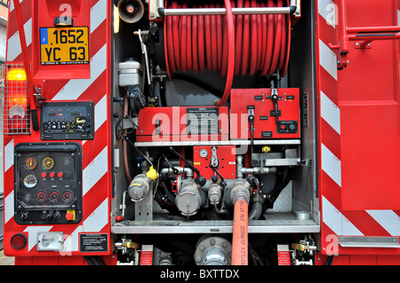 Camion à incendie dial gauge arrosage France Banque D'Images