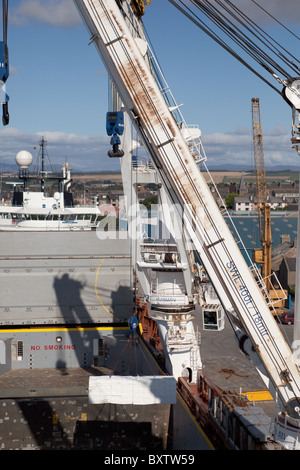 Vue du pont de la manutention de fret. Montrose Docks Ecosse Banque D'Images