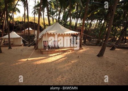 Tente de luxe sur Cola beach, Goa, Inde Banque D'Images