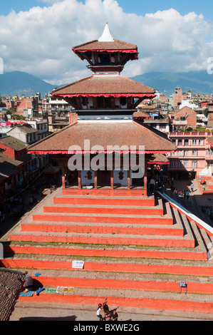 Le temple Maju Deval domine de Durbar Square à Katmandou, Népal Banque D'Images