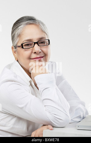 Portrait d'une vieille femme Banque D'Images