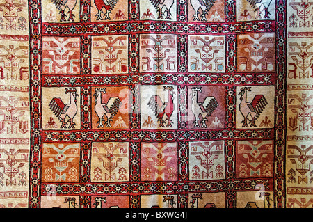 ISTANBUL, Turquie / Türkiye — le bazar Arastar, un petit bazar à côté du Sultanahment Camii (Mosquée bleue) à Istanbul, Turquie. Banque D'Images