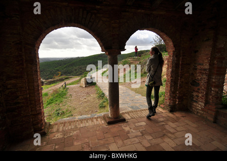 Forteresse - almonaster la real Banque D'Images