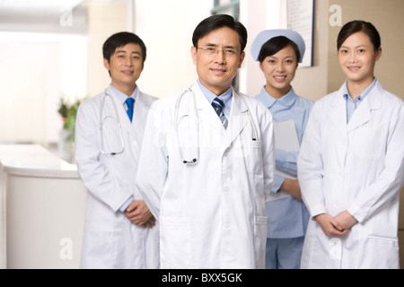 Portrait d'une équipe médicale professionnelle Banque D'Images