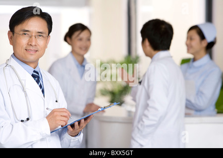 Portrait d'une équipe médicale professionnelle Banque D'Images