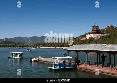 Jardin de 9 minzu yuan  =  = paix reposante au Palais d'été  + Le Lac de Kunming, Beijing, Chine Banque D'Images
