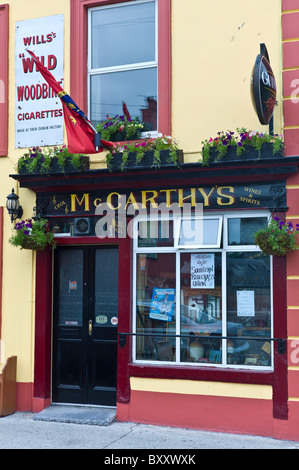 McCarthy's Bar de Buttevant, comté de Cork, Irlande Banque D'Images