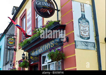 McCarthy's Bar de Buttevant, comté de Cork, Irlande Banque D'Images