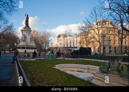 Paris, France, Grand angle, scènes de rue, Parc de la ville, place de la République, (avant rénovations) Banque D'Images