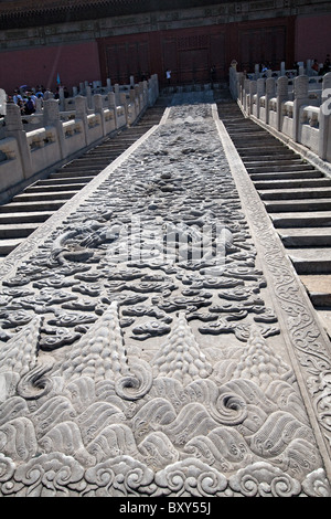 Grande cour intérieure de la sculpture sur pierre, Gate / Palace ofHeavenly alias Pureté Qian Qing, La Cité Interdite de Pékin, aka GuGong,Chine, Site du patrimoine mondial de l'UNESCO Banque D'Images