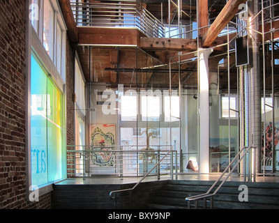 Centre d'art contemporain, dans le quartier d'entrepôts de New Orleans, LA, USA. Banque D'Images