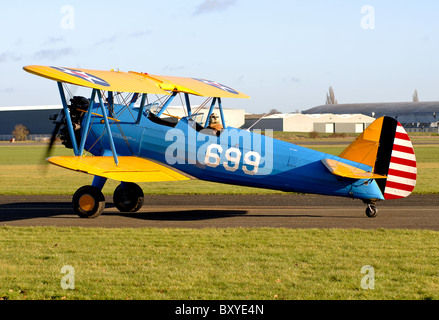 Boeing Stearman Kaydet à Wellesbourne Airfield, Warwickshire, UK Banque D'Images