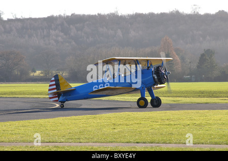 Boeing Stearman Kaydet à Wellesbourne Airfield, Warwickshire, UK Banque D'Images