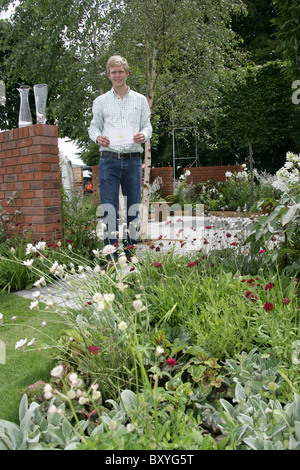 Tatton RHS, Cheshire. Hugo Bugg gagnant de RHS Tatton Best in Show et jeune designer de l'année 2010. Banque D'Images