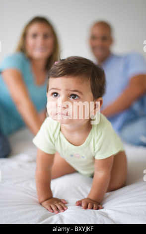 Jeune famille avec petite fille Banque D'Images