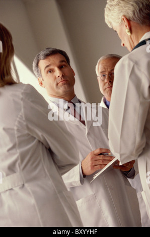 Équipe de professionnels médicaux Banque D'Images