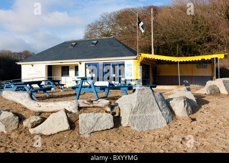 Les natures mortes d'un café à la plage de Maenporth Cornwall England UK 2011 Banque D'Images