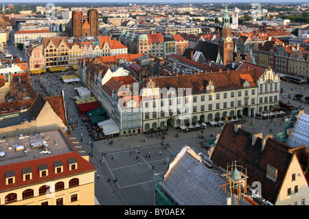 Place du marché de Wroclaw vu depuis le belvédère de l'église Sainte Elisabeth. Wroclaw, la Basse Silésie, Pologne. Banque D'Images