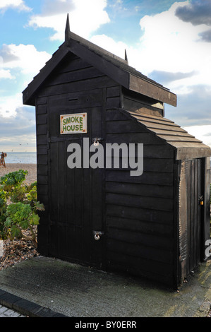 Maison de fumée sur front de mer de Brighton par le Musée de la pêche Banque D'Images